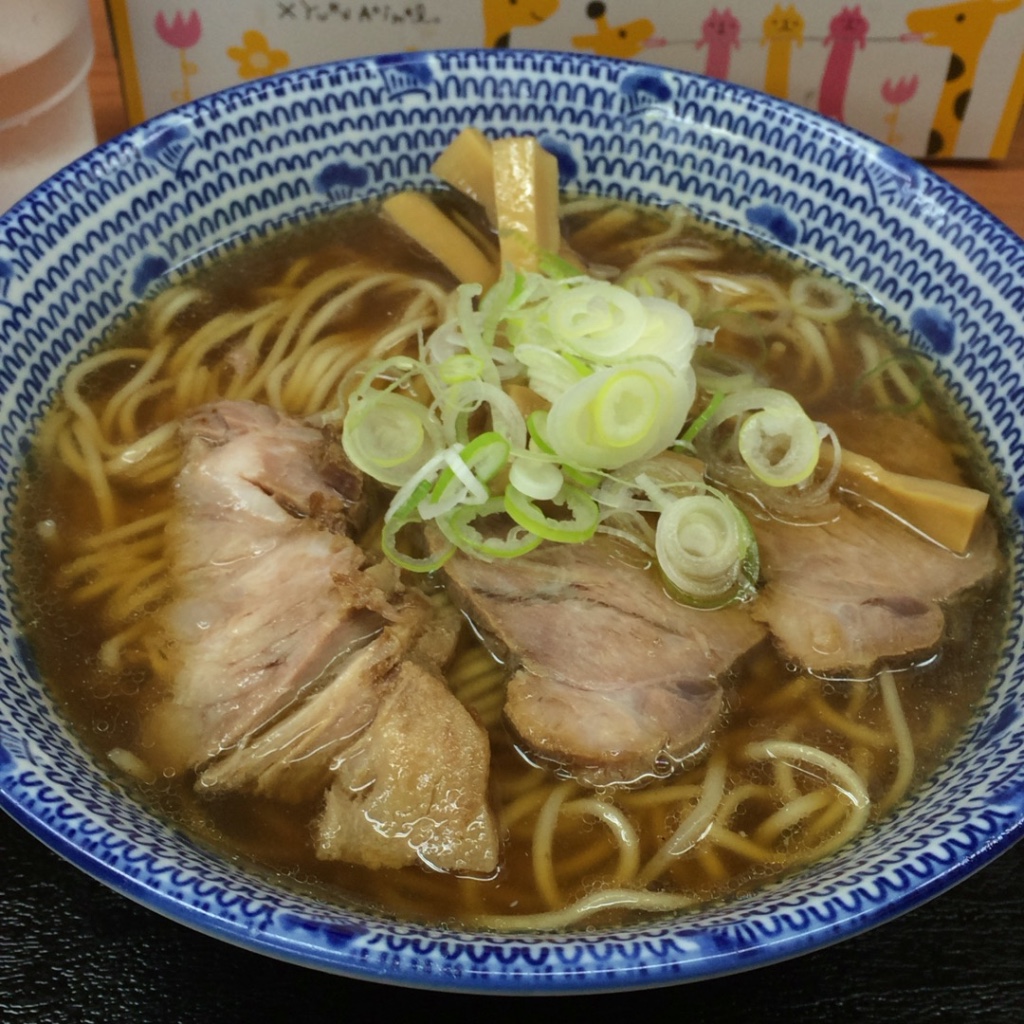 鈴木ラーメン店のラーメン