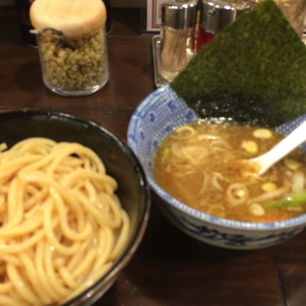 岩のつけ麺